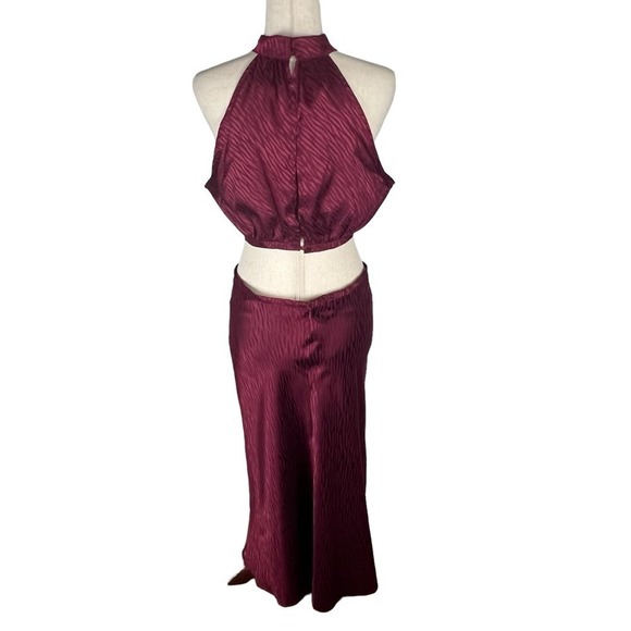 LULU'S FIERCE VISION JACQUARD CUTOUT SATIN MIDI DRESS IN WINE RED NWT SIZE LARGE - Picture 9 of 16